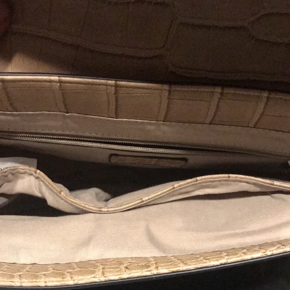 New Mia & Luca Purse - Picture 4 of 5